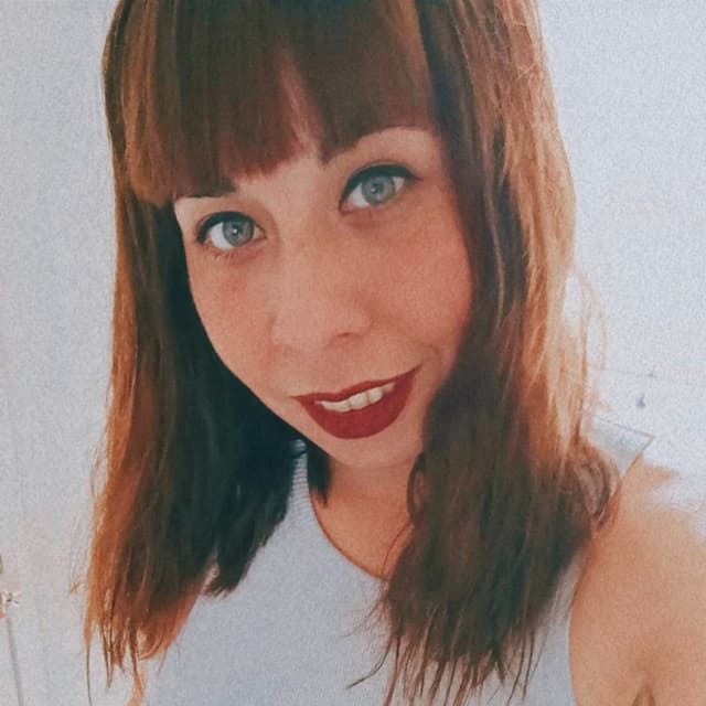 Caroline - Co Fundadora